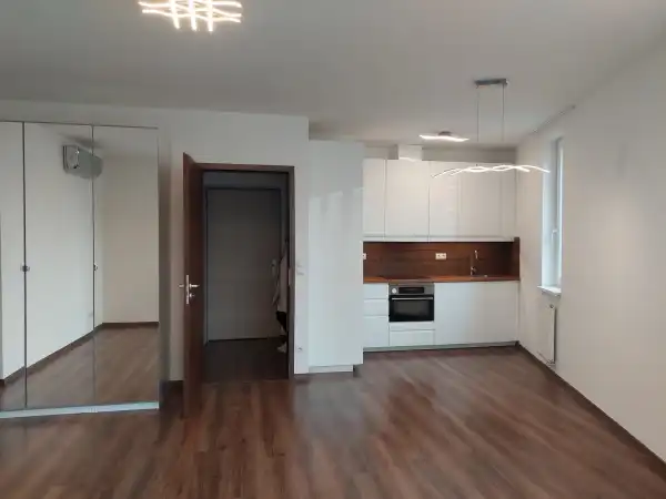 Kiadó újszerű tégla lakás, Budapest, XIII. kerület 3 szoba 61 m² 380 E Ft/hó