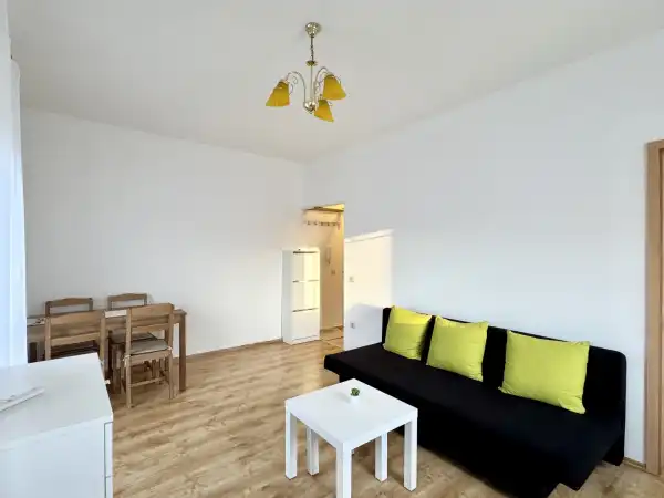 Kiadó újszerű tégla lakás, Eger 1 szoba 30 m² 120 E Ft/hó